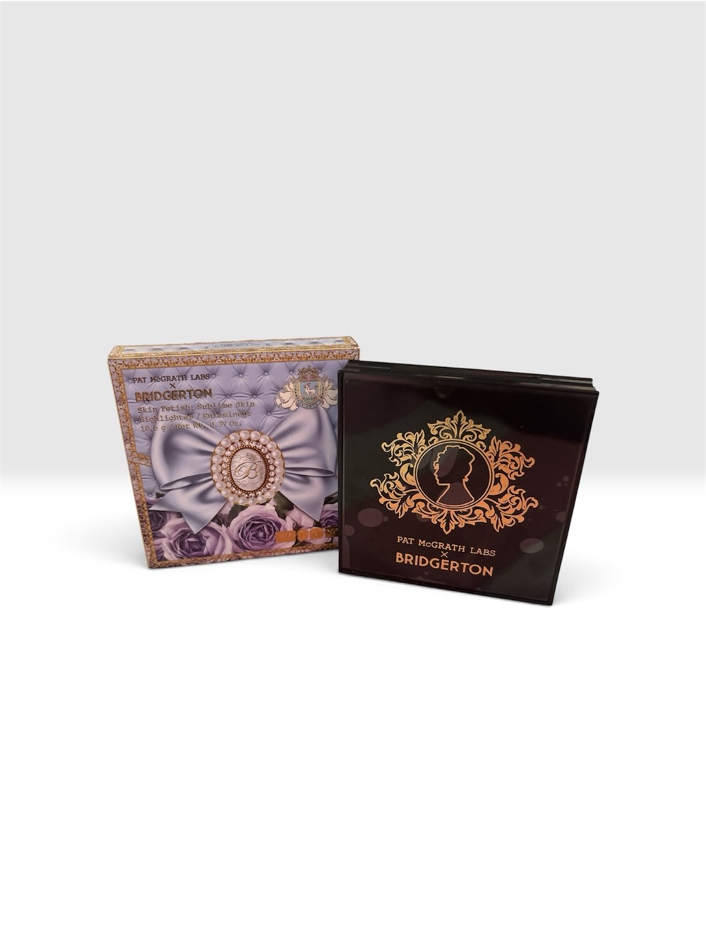 Pat McGrath Bridgerton Highlighter Palette - Purple, Gold, Black